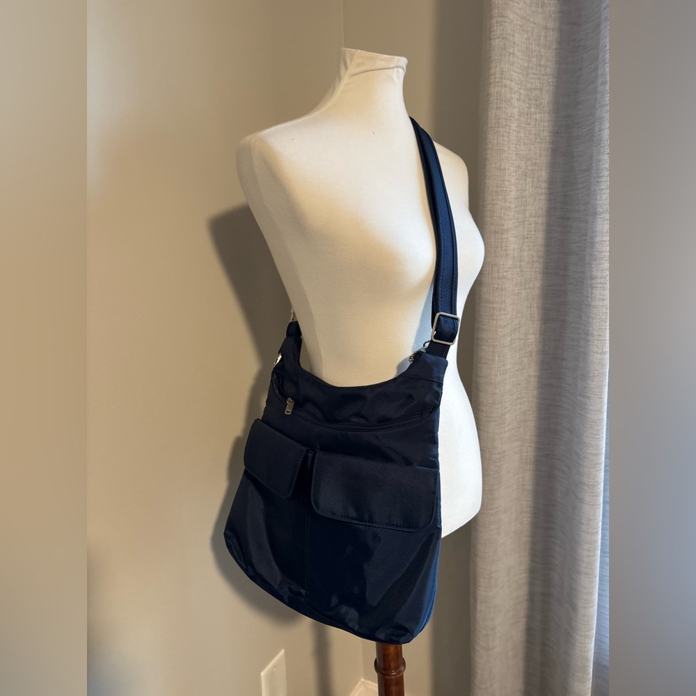 Travelon RFID Anti Theft Crossbody Travel Purse/Bag In Navy Blue